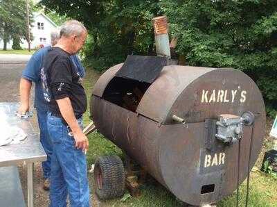 Karly's Bar