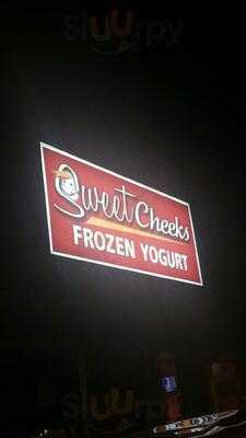 Sweet Cheeks Frozen Yogurt Shoppe, Brooklyn