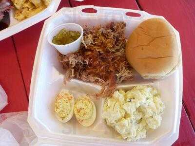 Tomlin ​ BBQ &  Catering, Dillard