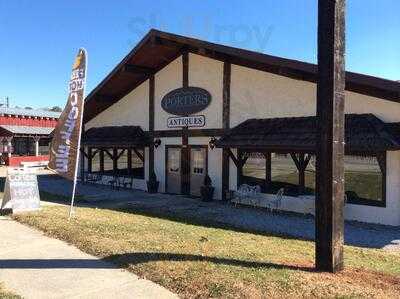 Porters Coffee House & Collectibles, Dillard