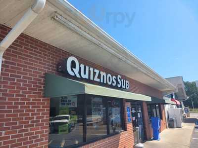 Quiznos, Bracey