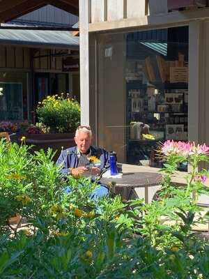 Coffee & Cravings, Gleneden Beach