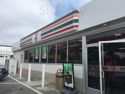 7-Eleven, Columbia