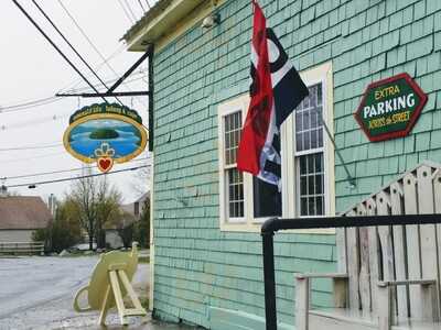 Emerald Isle Bakery And Cafe