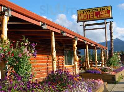 Denali Totem Inn Restaurant