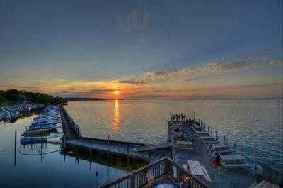 Sunset Harbor Bar And Grille