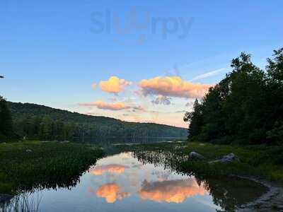 Upper Valley Grill & General Store, Groton