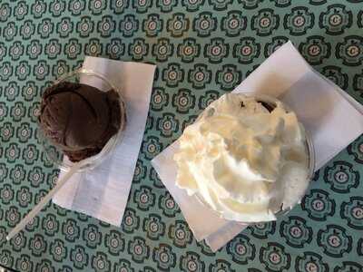 Clementine's Naughty & Nice Creamery, Saint Louis