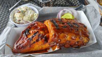 Mark's Feed Store Bar-b-q