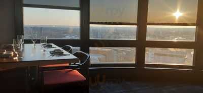 Rivue Restaurant & Lounge
