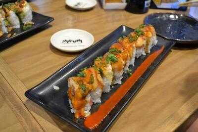 Mikuni Japanese Restaurant & Sushi Bar