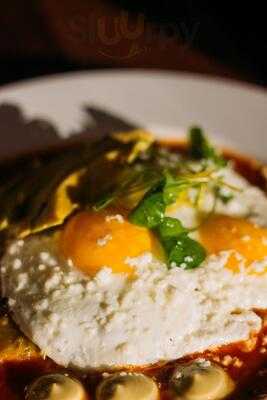 Con Huevos!
