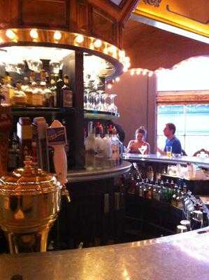 Carousel Bar