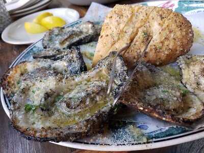 Mr. Ed's Oyster Bar & Fish House, Bienville