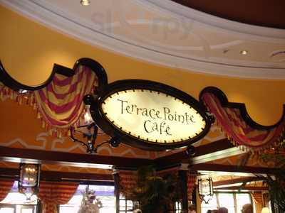 Terrace Pointe Café