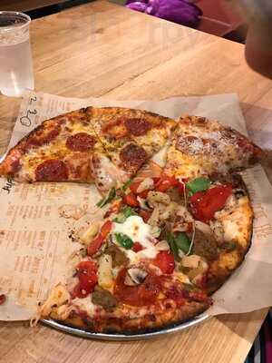 Blaze Pizza, Pittsburgh