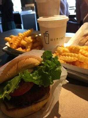 Shake Shack Newbury Street, Boston