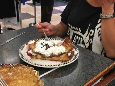 Pamela's Diner, Pittsburgh