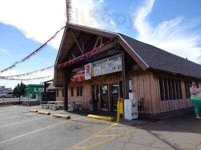 Golden Pride BBQ Chicken, Albuquerque