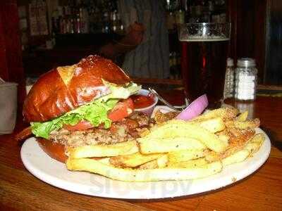 Old School Bar And Grill