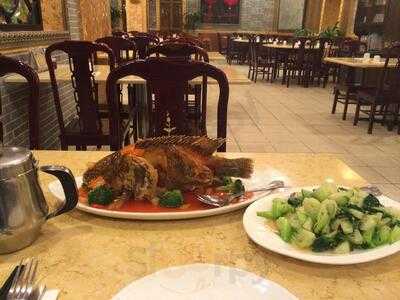 Emperor's Palace Chinese Restaurant, Cleveland