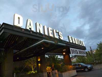 Daniel's Broiler - Lake Union