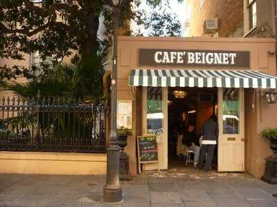 Cafe Beignet, Bourbon Street, New Orleans