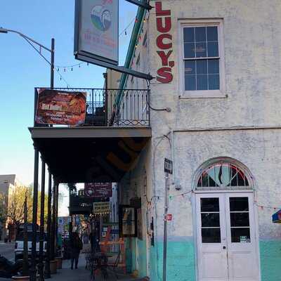 Lucy's Retired Surfers Bar & Restaurant