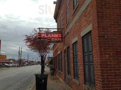 Plank's Cafe & Pizzeria Delivery on Parsons, Columbus