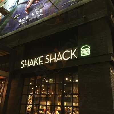 Shake Shack 6201 Hollywood - Hollywood & Gower