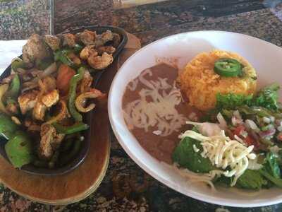 Lalo's Cocina Bar & Grill