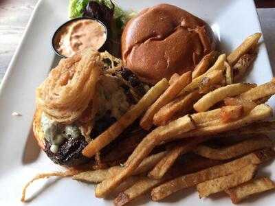 Mother's Federal Hill Grille