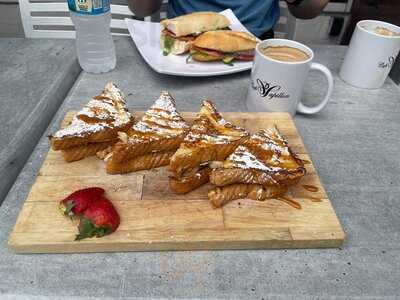 Cafe Papillon, Miami