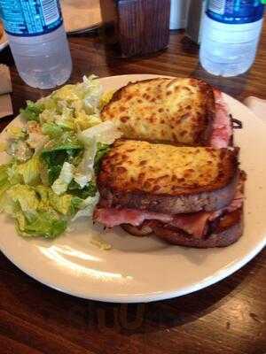 la Madeleine French Bakery & Cafe Camp Bowie Blvd, Fort Worth