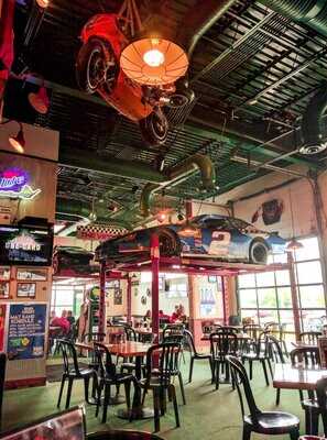 Quaker Steak & Lube, Columbus