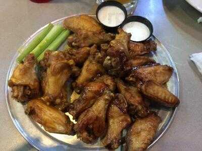 Pluckers Wing Bar, Fort Worth