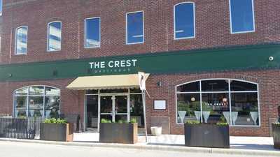 Crest Gastropub Parsons