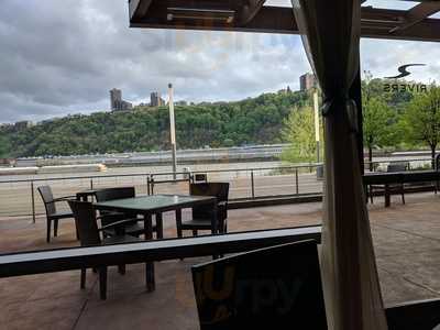 Andrew's Steak and Seafood, Pittsburgh