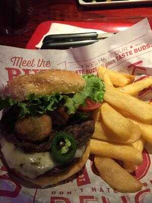 Red Robin, Richmond