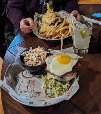 Bill's Bar & Burger - Westin, Pittsburgh