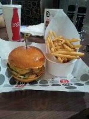 Burger 21 - Westchase, Tampa