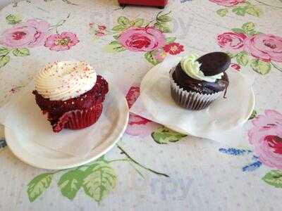 Flying Cupcake Bakery