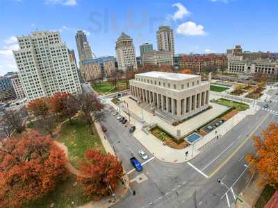 Alumni St Louis, Saint Louis