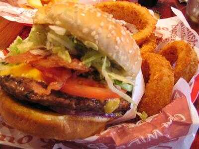 Red Robin Gourmet Burgers