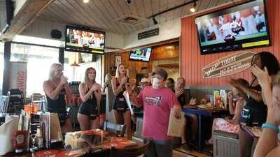 Hooters, Virginia Beach