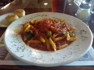 Vic's Italian Restaurant & Pizzeria