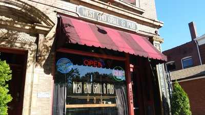 West End Grill & Pub, Saint Louis