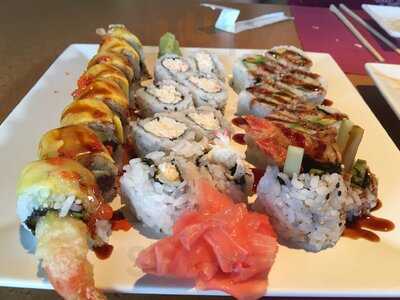 Moonlight Sushi Bar & Grill, Kansas City