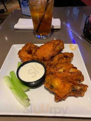 STADIUM Sports Bar & Grill, Cincinnati