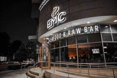 Emc Seafood And Raw Bar